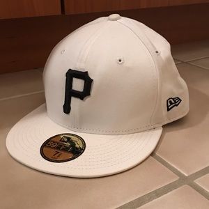 Men’s Pirates Hat